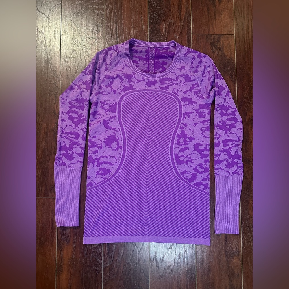 Lululemon Swiftly Tech Long Sleeve Crew Size 10
Heathered Tender Violet